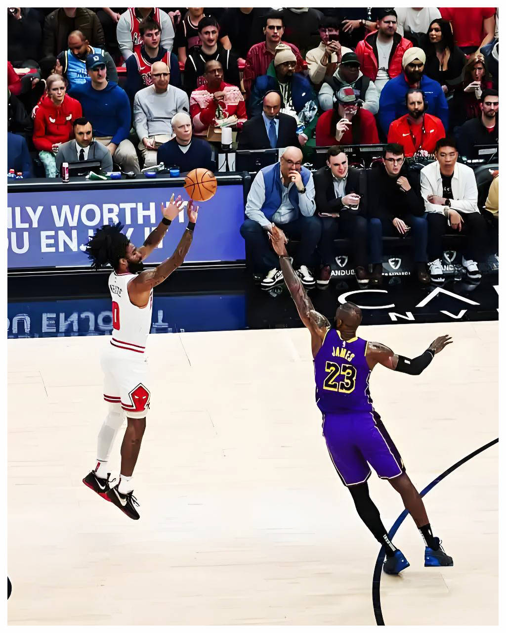 浓眉哥连续十二场比赛得分超过出色防守，公牛不断突破！